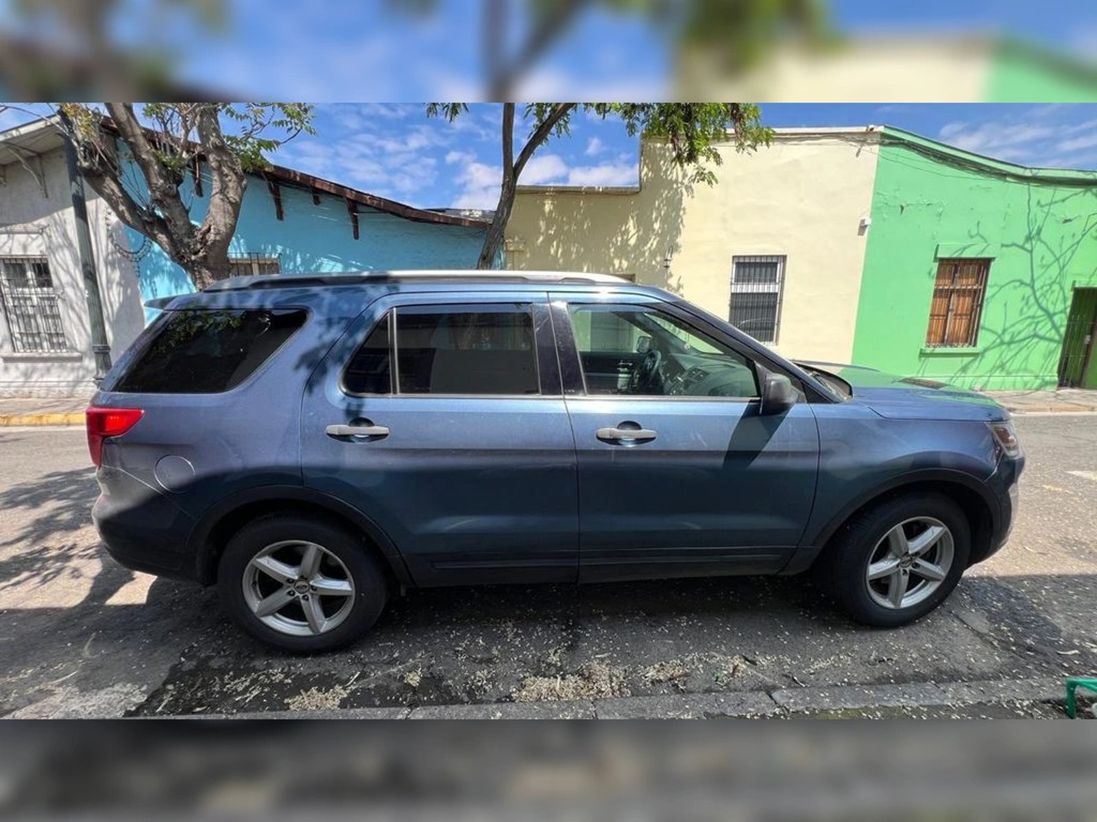Ford EXPLORER 2019 - Foto 4 de 14