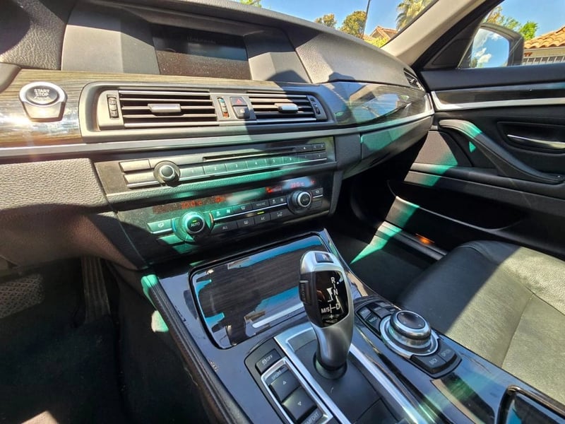 BMW 520 2014 - Imagen 15 de 16