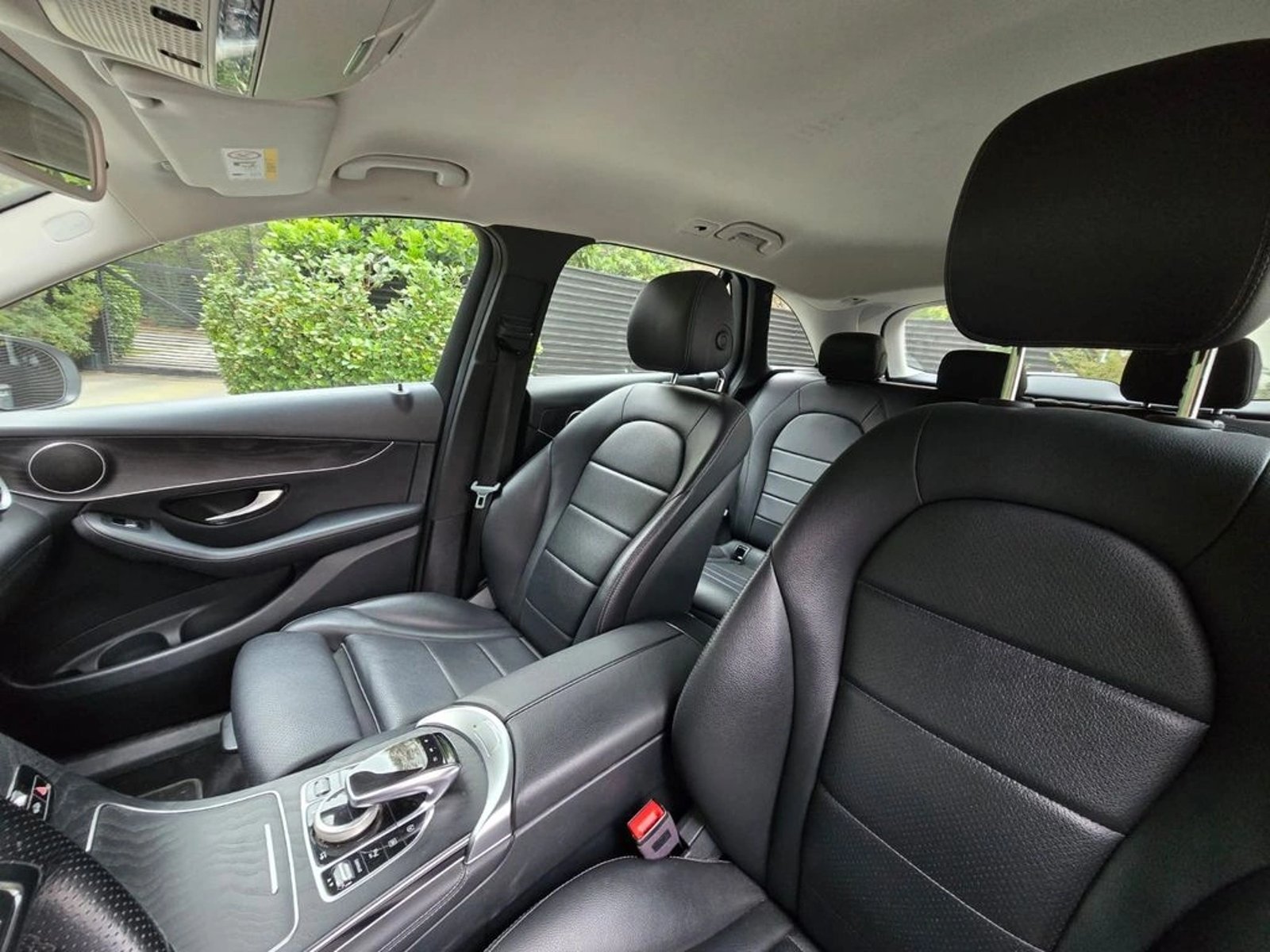 Mercedes-Benz GLC 220 2020 - Imagen 12 de 14
