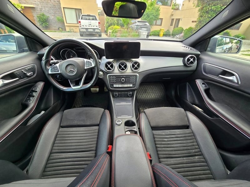 Mercedes-Benz GLA 220 D 2019 - Imagen 14 de 15