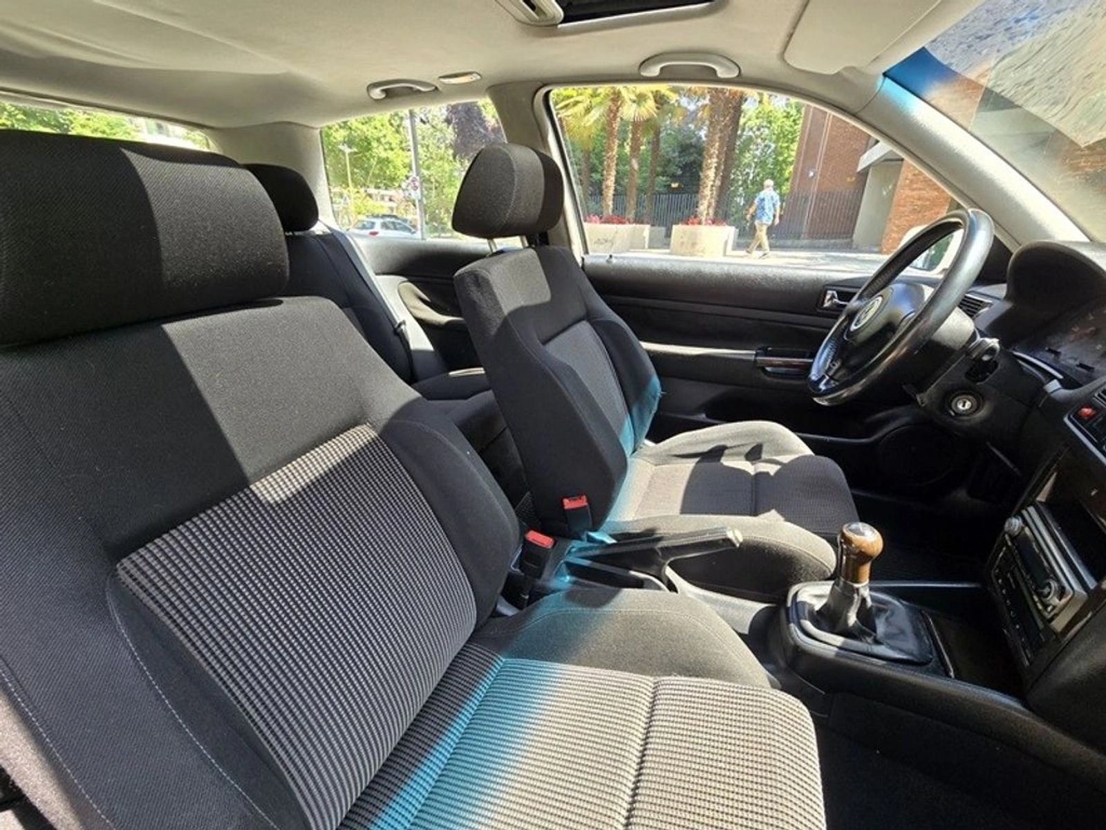 Volkswagen GOLF 2002 - Imagen 18 de 20