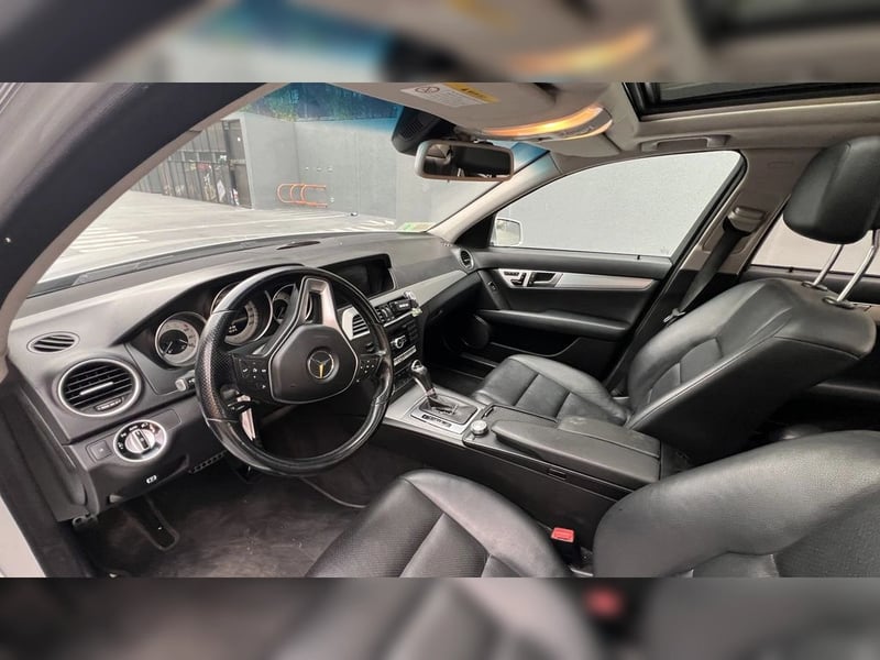Mercedes-Benz 220 2013 - Imagen 13 de 14