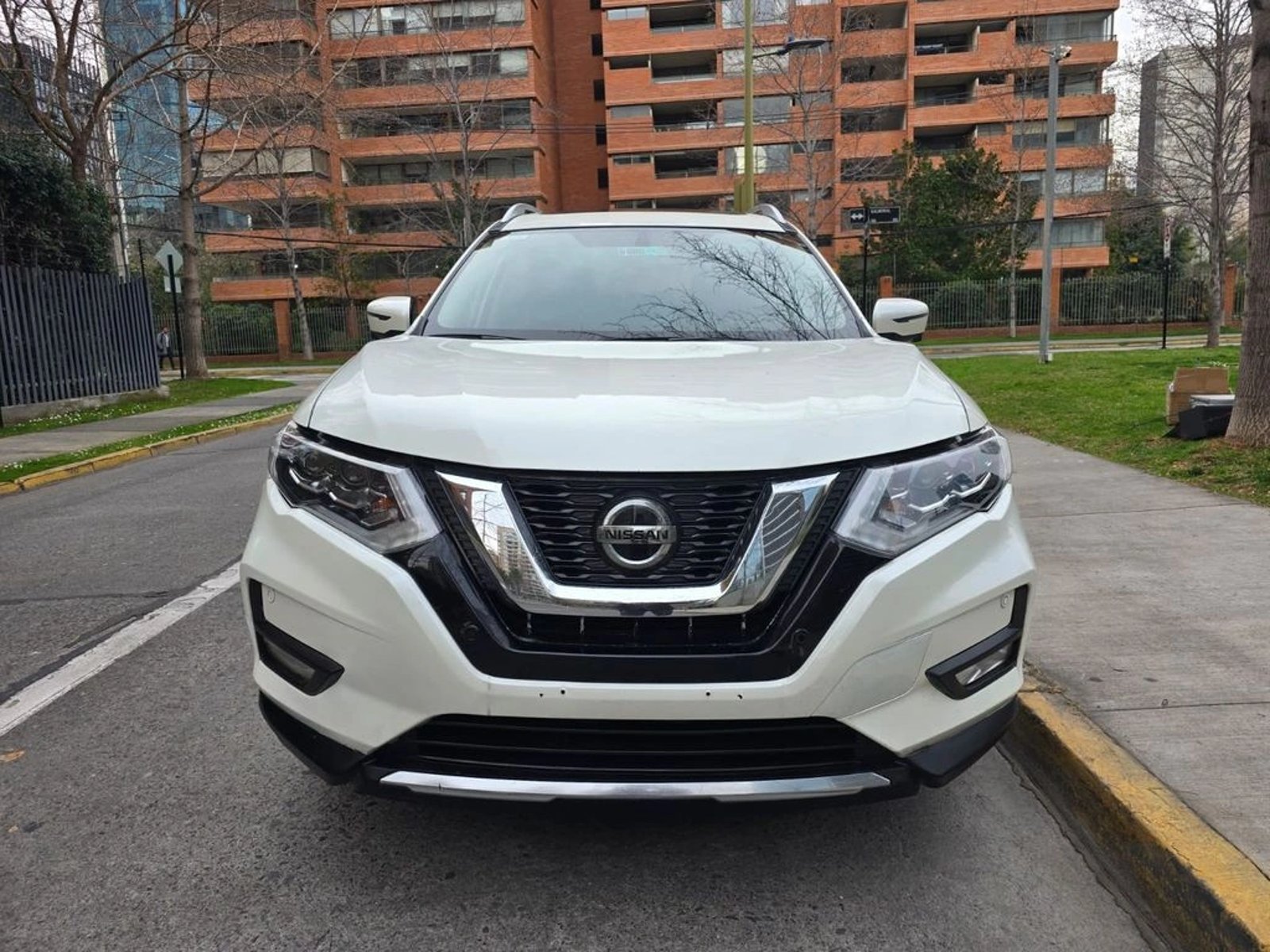 Nissan X-TRAIL 2021 - Foto 2 de 20