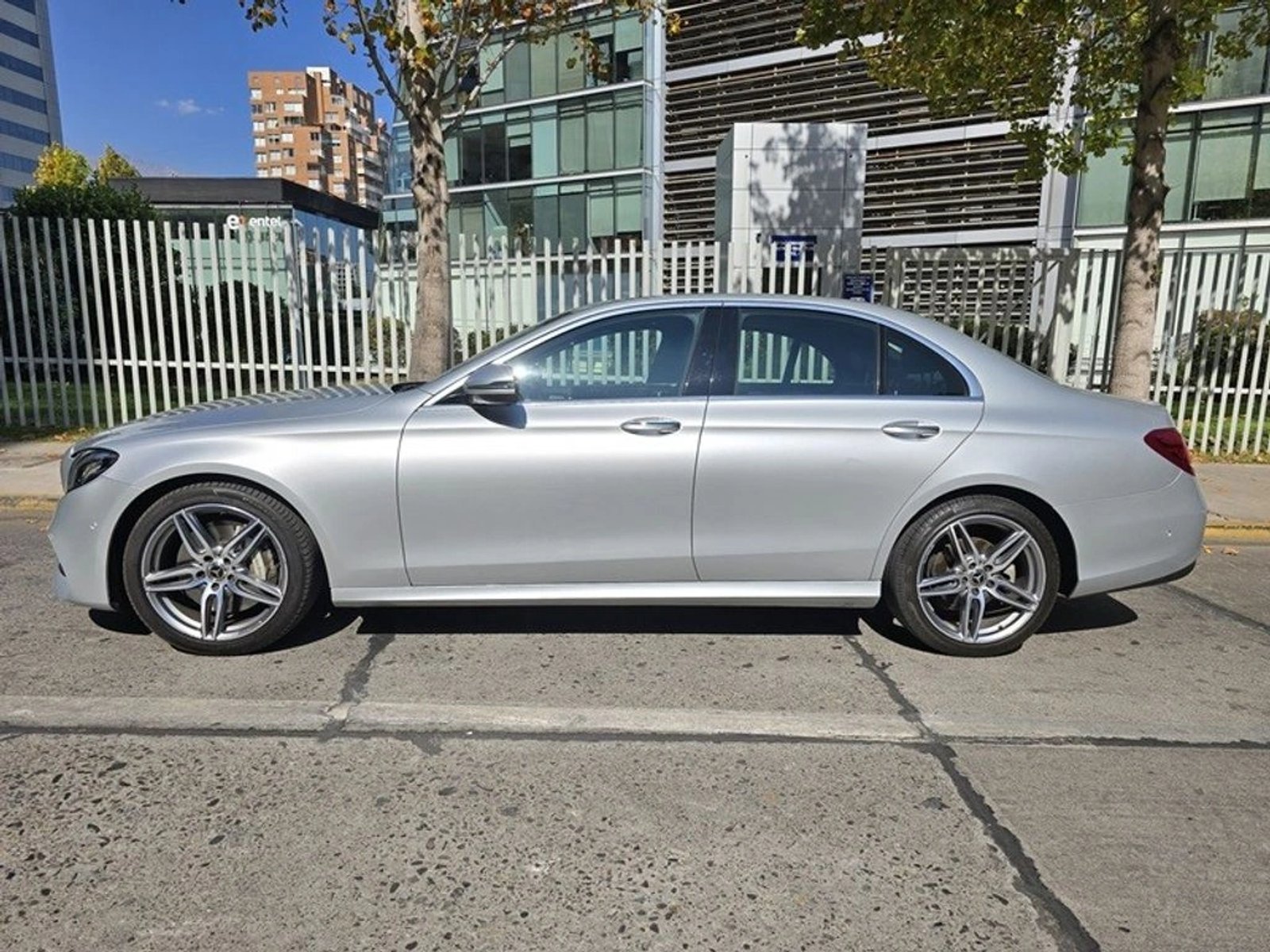 Mercedes-Benz 300 2018 - Imagen 7 de 15