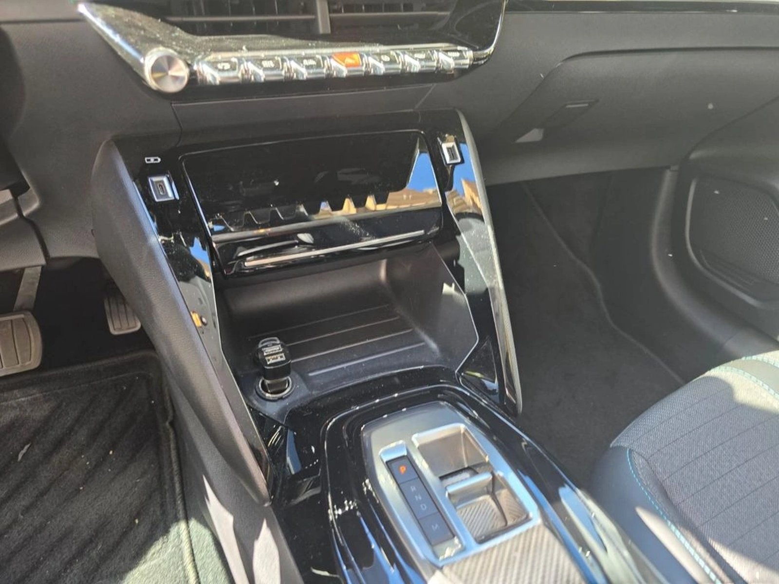 Peugeot 208 2023 - Imagen 12 de 17