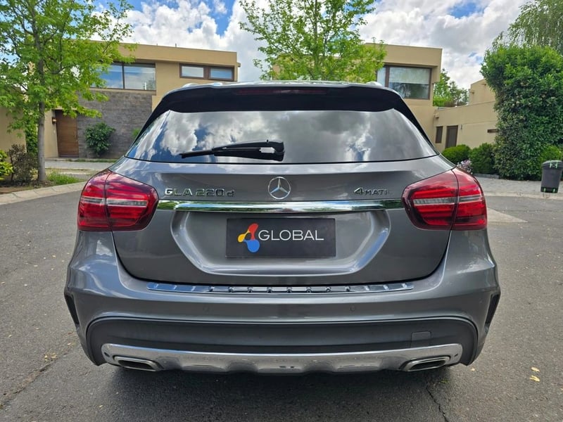Mercedes-Benz GLA 220 D 2019 - Imagen 6 de 15