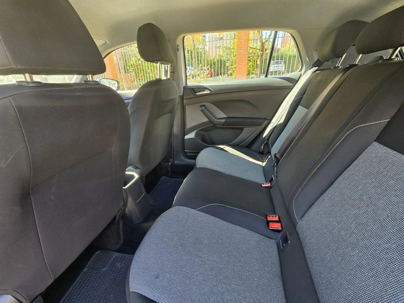 Volkswagen T-CROSS 2025 - Imagen 12 de 18