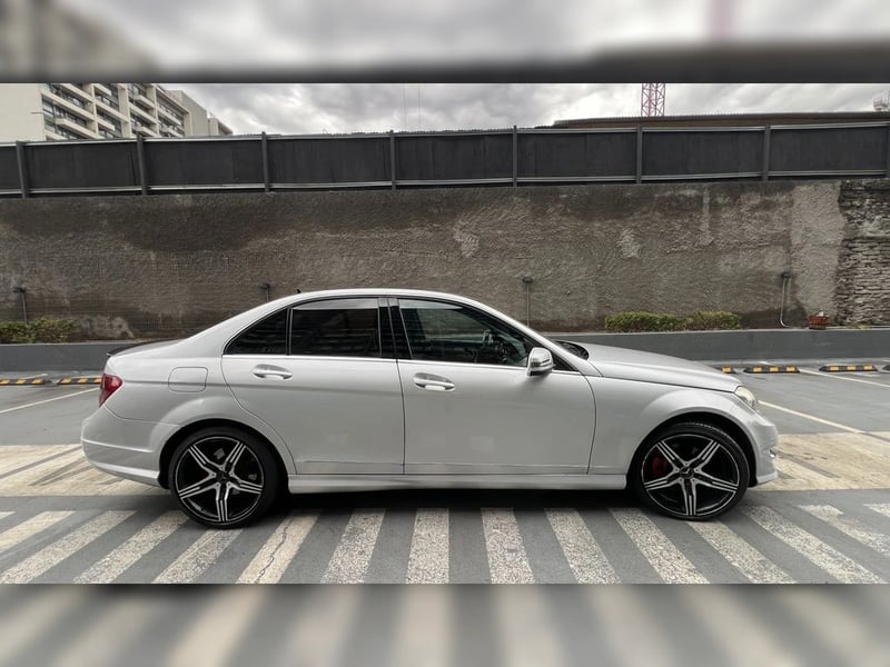 Mercedes-Benz 220 2013 - Imagen 4 de 14
