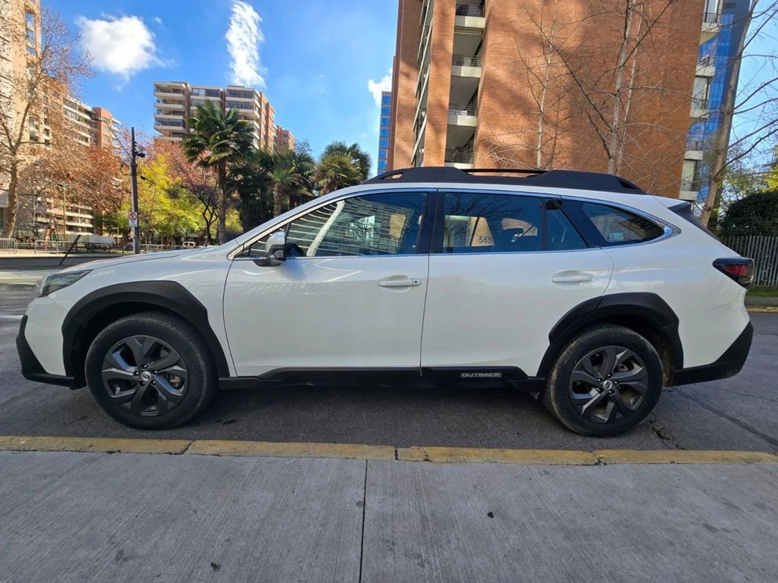 Subaru OUTBACK 2021 - Imagen 7 de 14