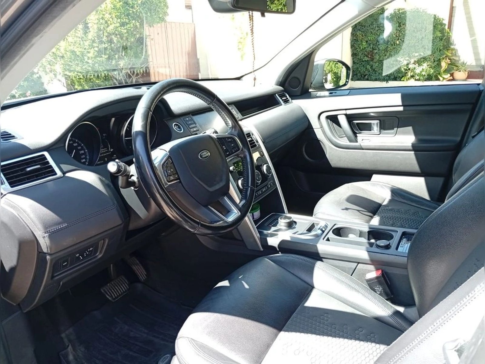 Land Rover DISCOVERY 2018 - Imagen 12 de 16