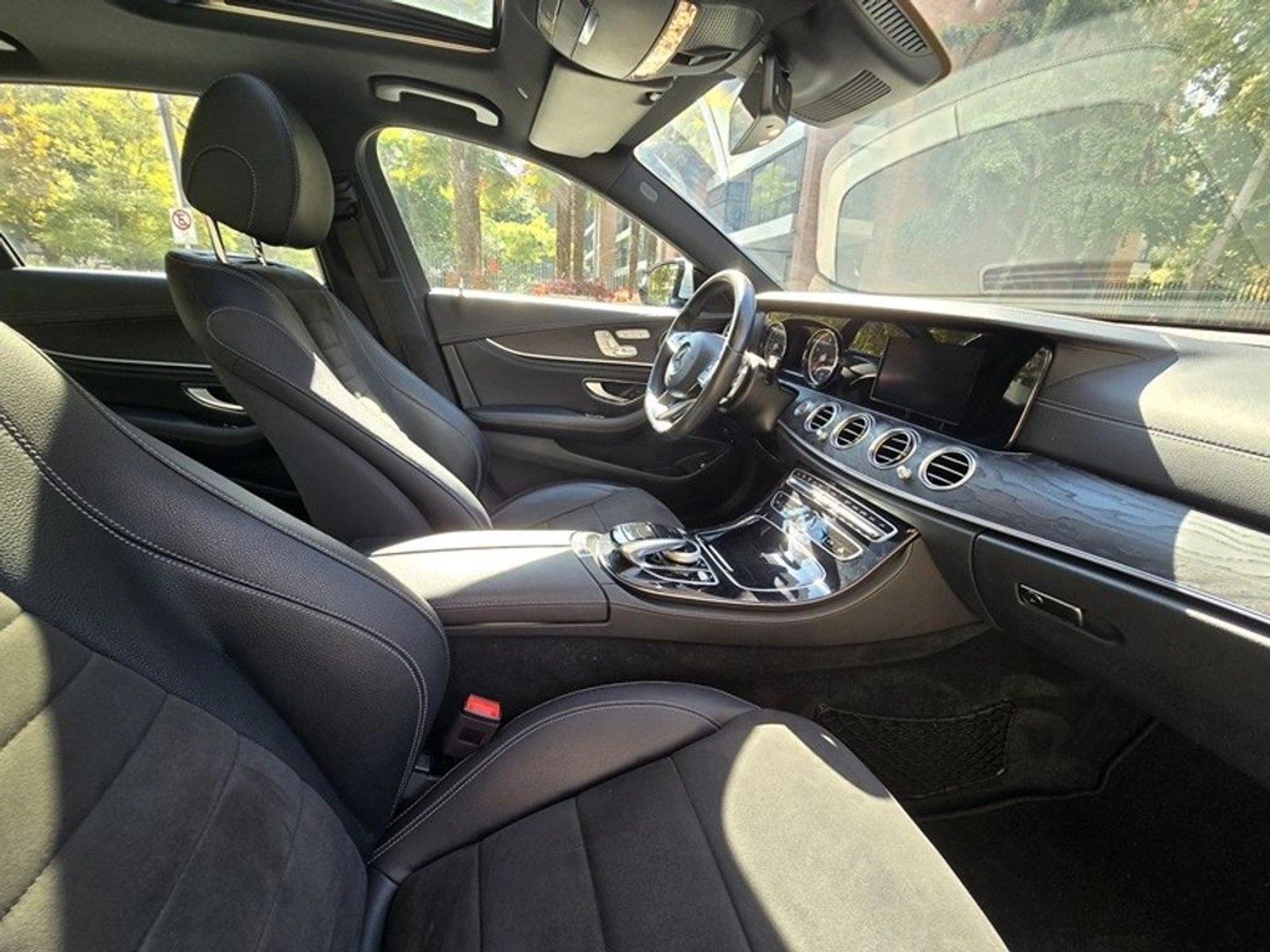 Mercedes-Benz 300 2018 - Imagen 11 de 15