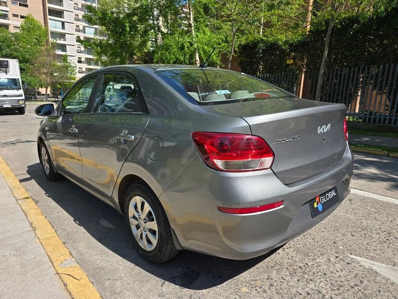 Kia SOLUTO 2023 - Imagen 7 de 15