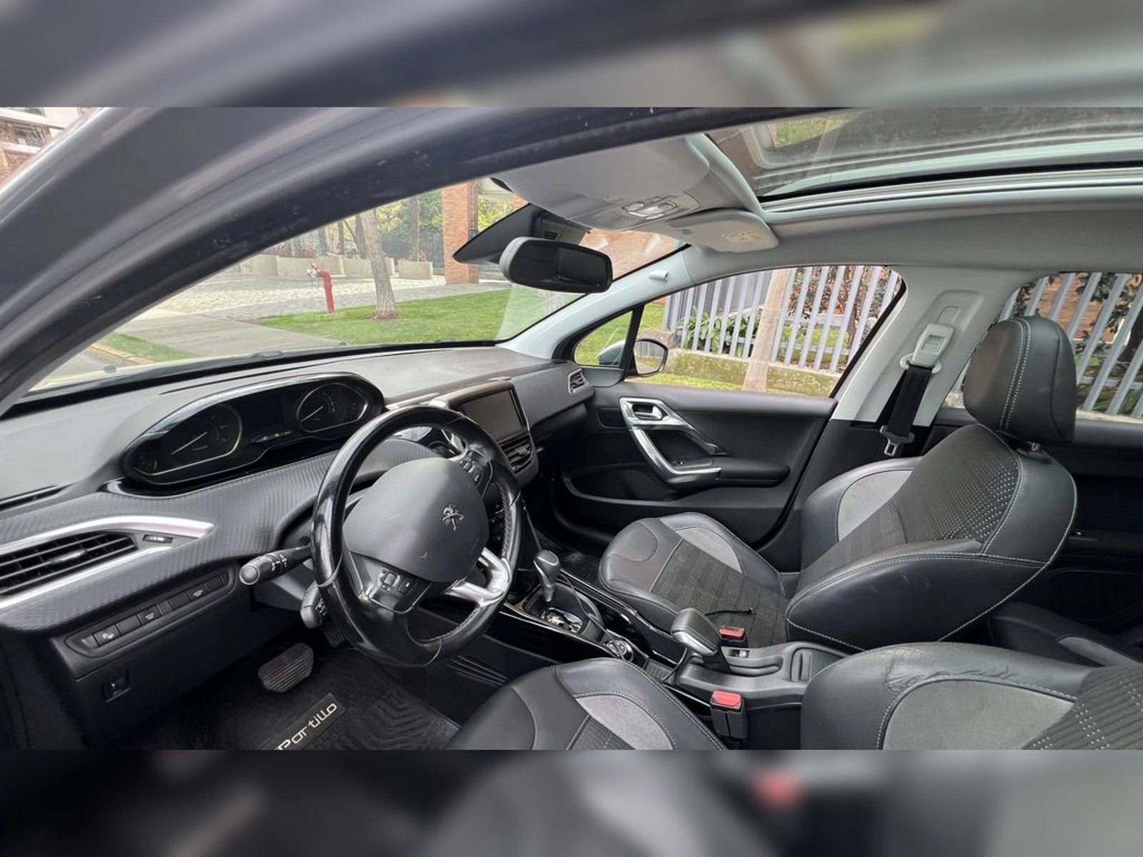 Peugeot 2008 2017 - Imagen 14 de 16