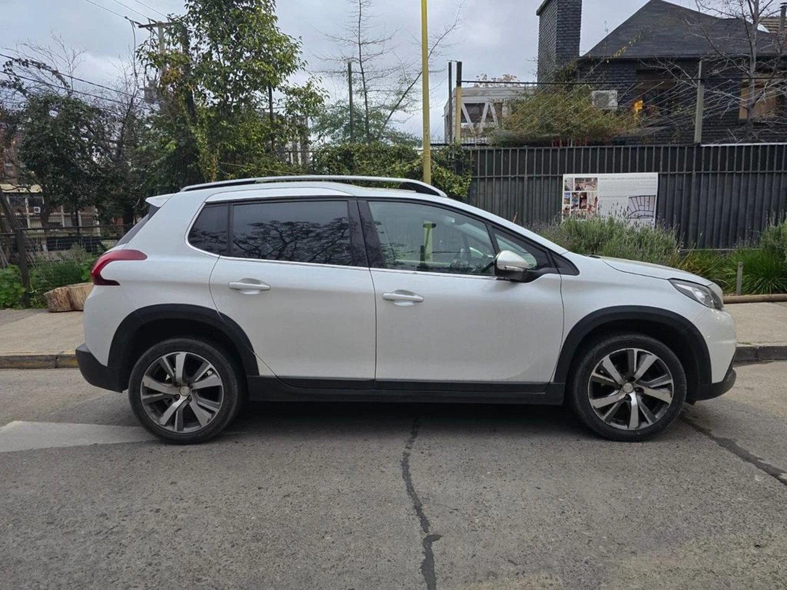 Peugeot 2008 2020 - Foto 5 de 15
