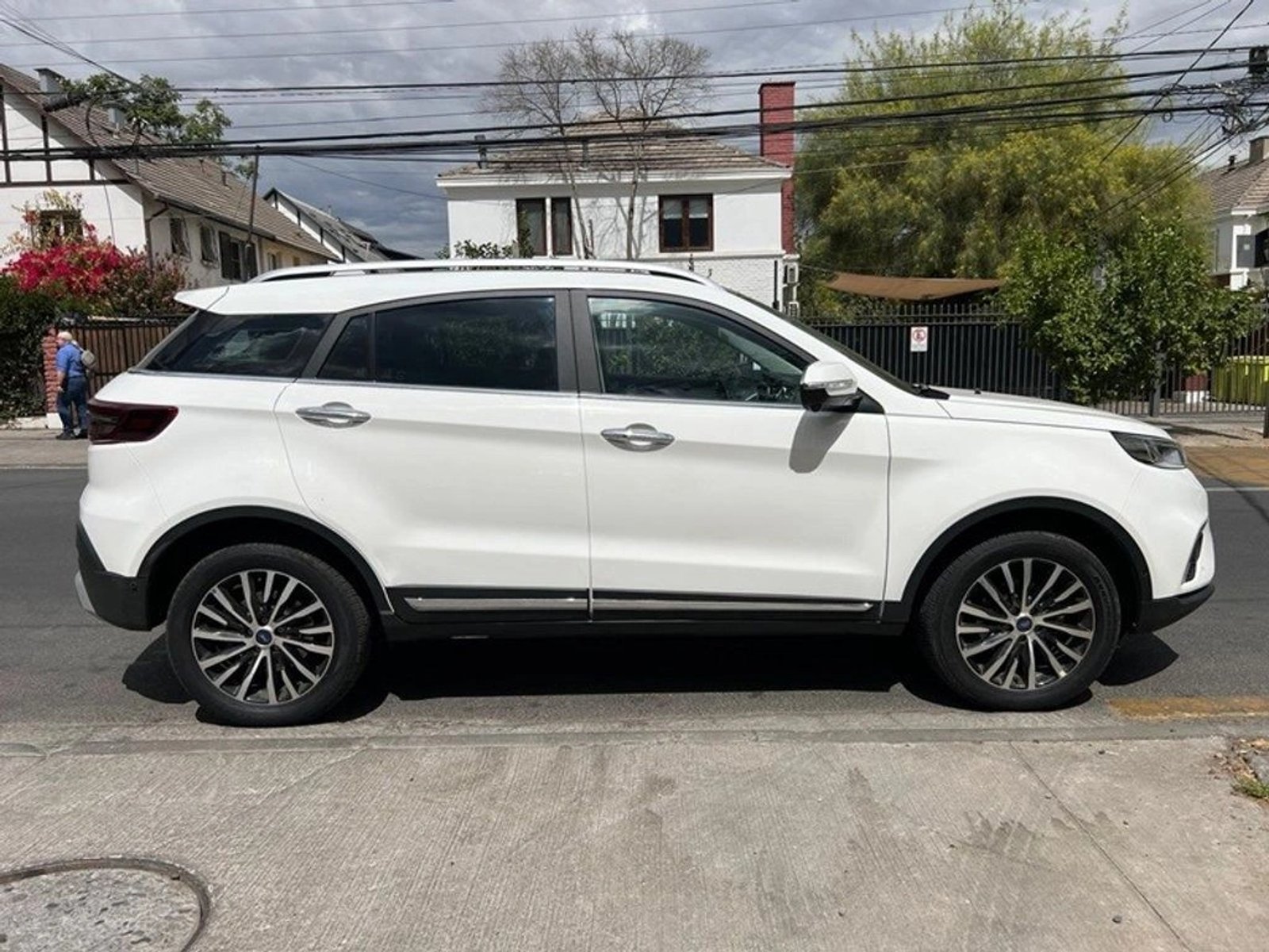 Ford TERRITORY 2023 - Foto 3 de 15