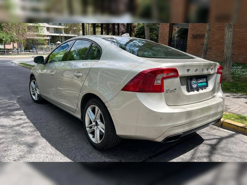 Volvo S60 2018 - Imagen 7 de 15