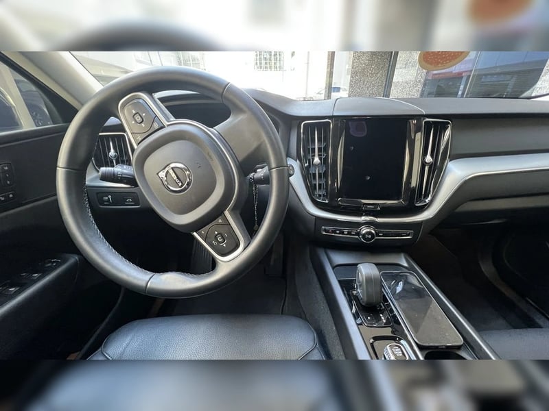 Volvo XC60 2022 - Imagen 11 de 16