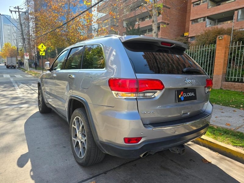 Jeep GRAND CHEROKEE 2019 - Imagen 3 de 17