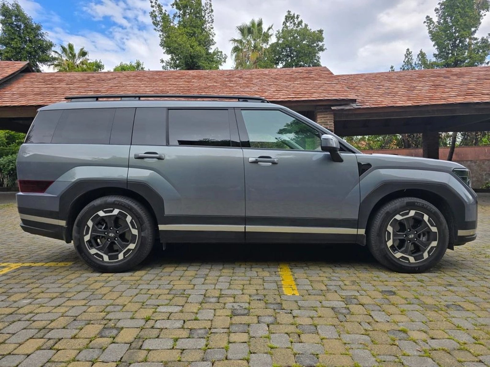 Hyundai SANTA FE 2025 - Foto 4 de 19