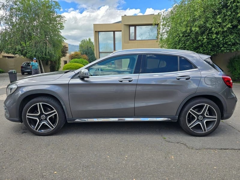 Mercedes-Benz GLA 220 D 2019 - Imagen 8 de 15