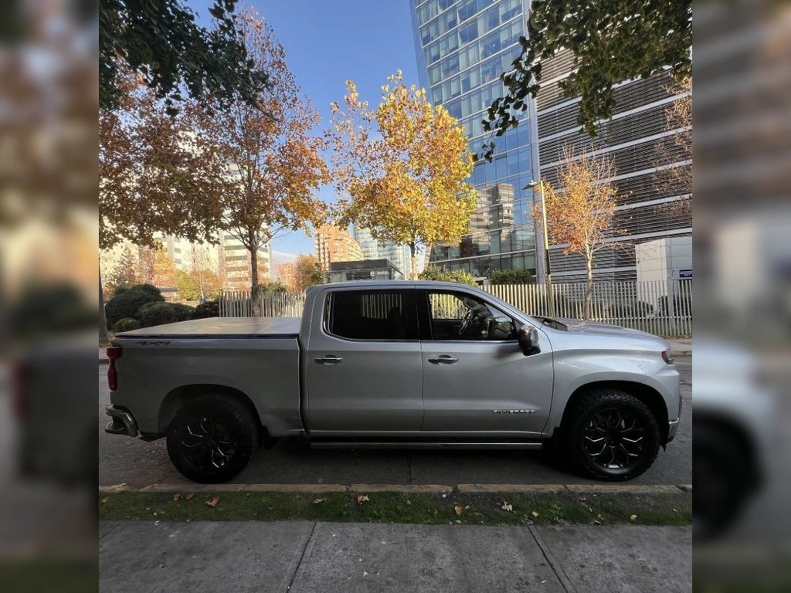 Chevrolet SILVERADO 2021 - Foto 4 de 20