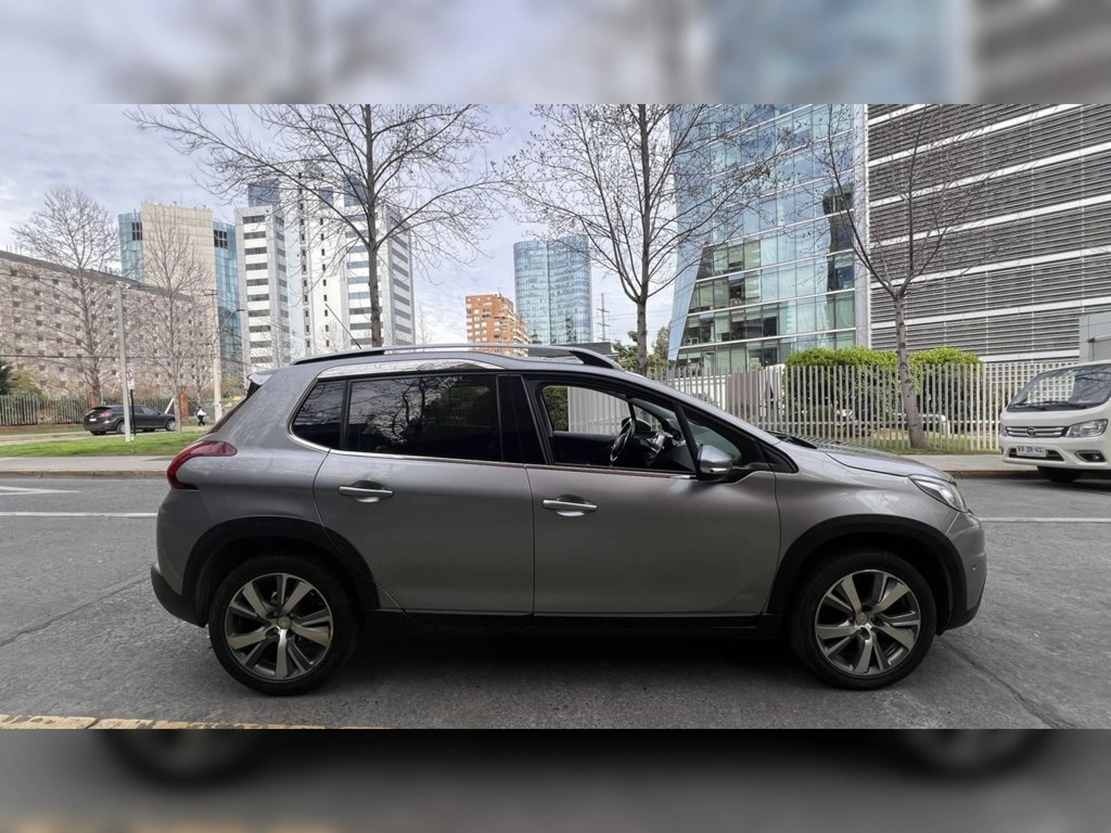 Peugeot 2008 2017 - Imagen 4 de 16