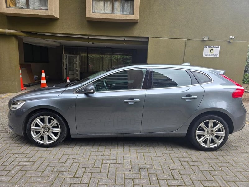 Volvo V40 2019 - Imagen 8 de 20