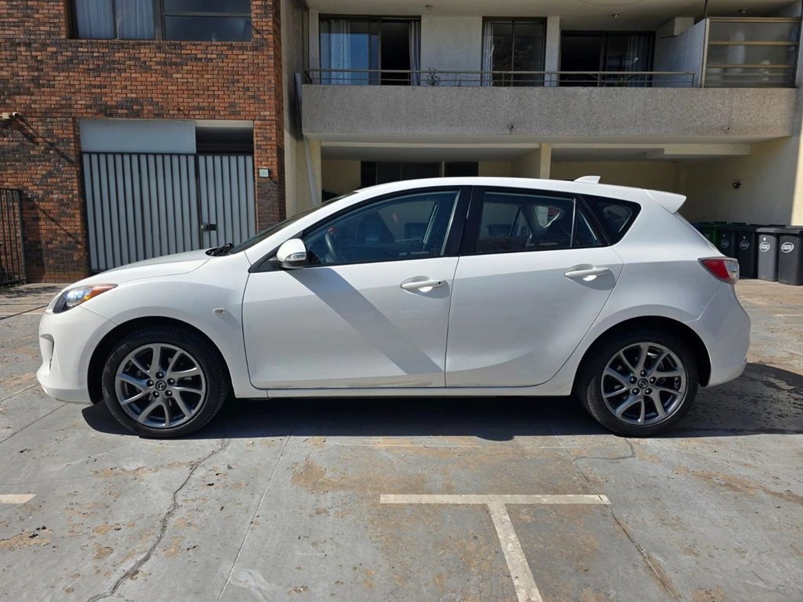 Mazda 3 SPORT 2014 - Imagen 8 de 17