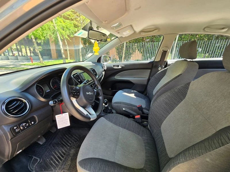 Kia SOLUTO 2023 - Imagen 12 de 15