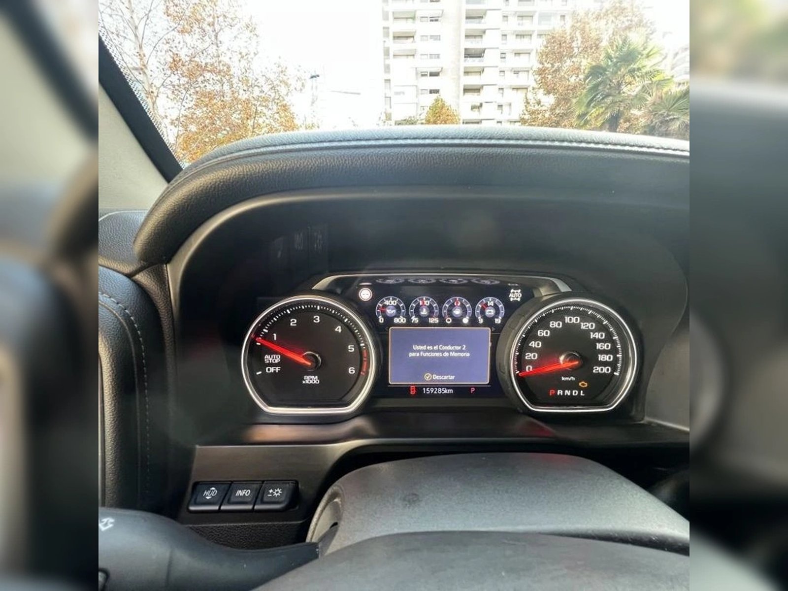 Chevrolet SILVERADO 2021 - Imagen 11 de 20