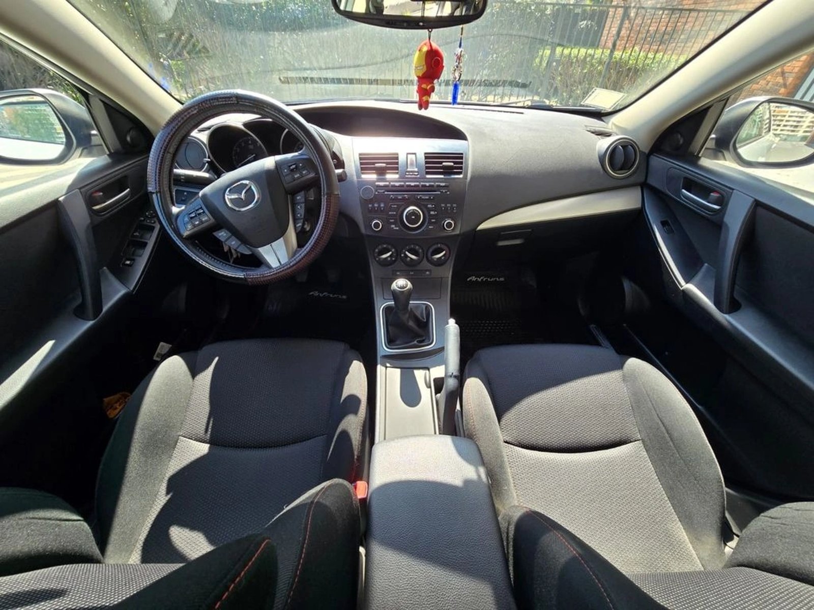 Mazda 3 SPORT 2014 - Imagen 11 de 17
