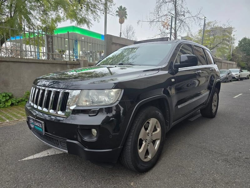 Jeep GRAND CHEROKEE 2013