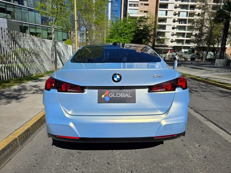 BMW 218 2025 - Imagen 6 de 15