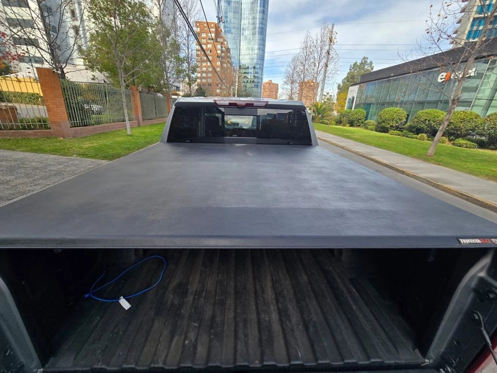Chevrolet SILVERADO 2023 - Imagen 18 de 20