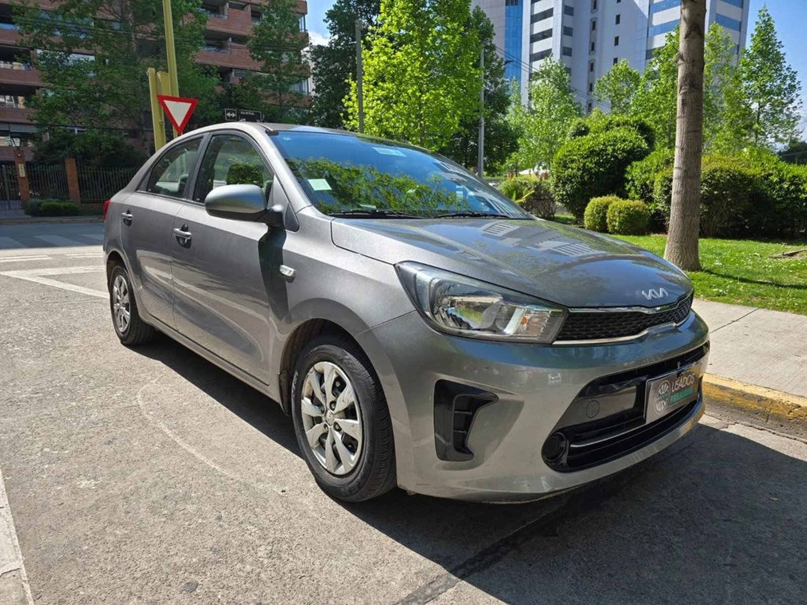 Kia SOLUTO 2023 - Foto 3 de 15