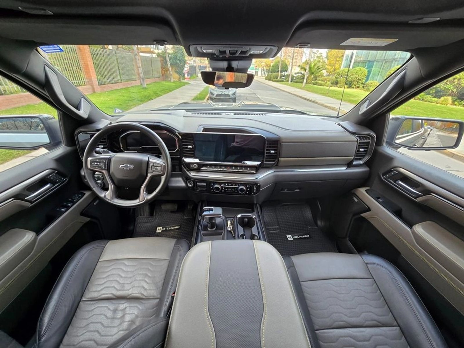 Chevrolet SILVERADO 2023 - Imagen 16 de 20