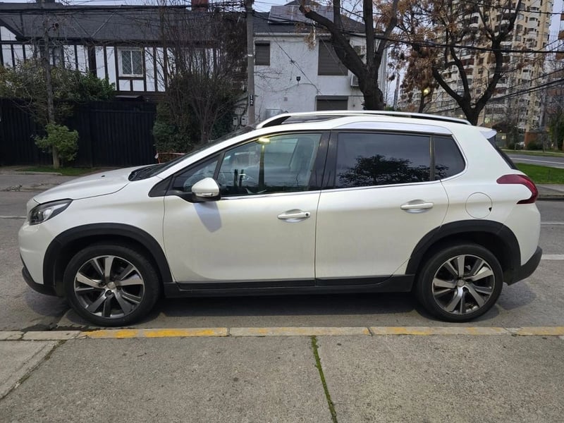 Peugeot 2008 2020 - Imagen 10 de 15