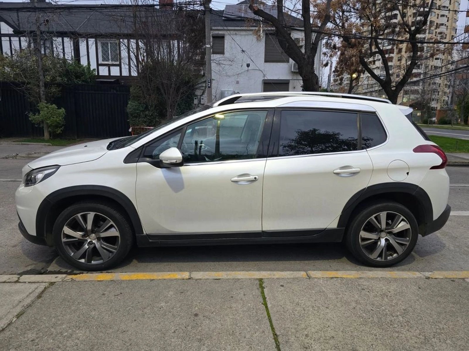Peugeot 2008 2020 - Imagen 10 de 15