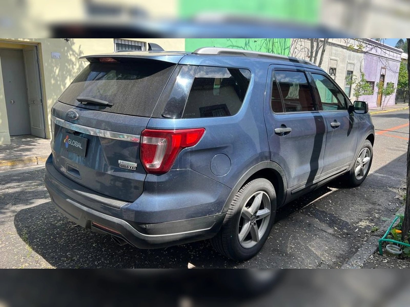 Ford EXPLORER 2019 - Foto 5 de 14