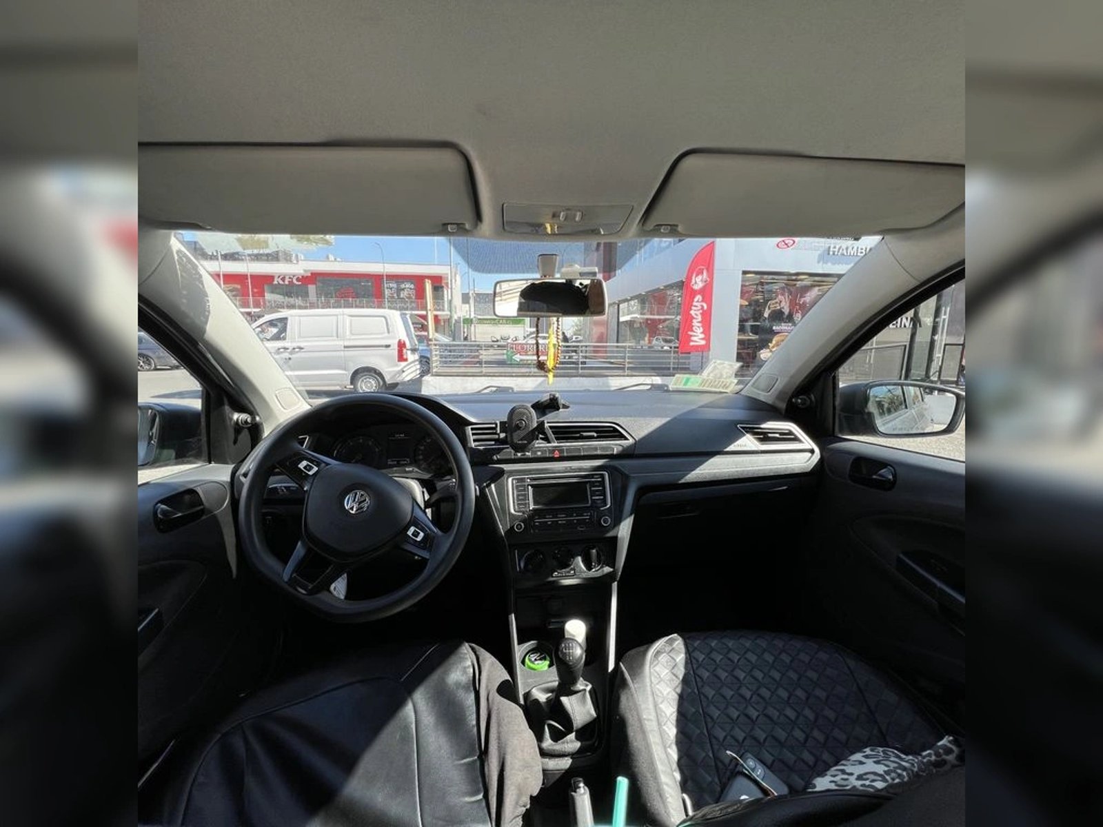 Volkswagen VOYAGE 2021 - Imagen 10 de 15