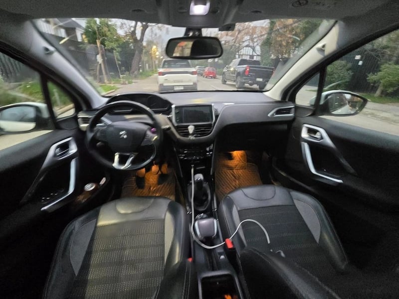 Peugeot 2008 2020 - Imagen 12 de 15