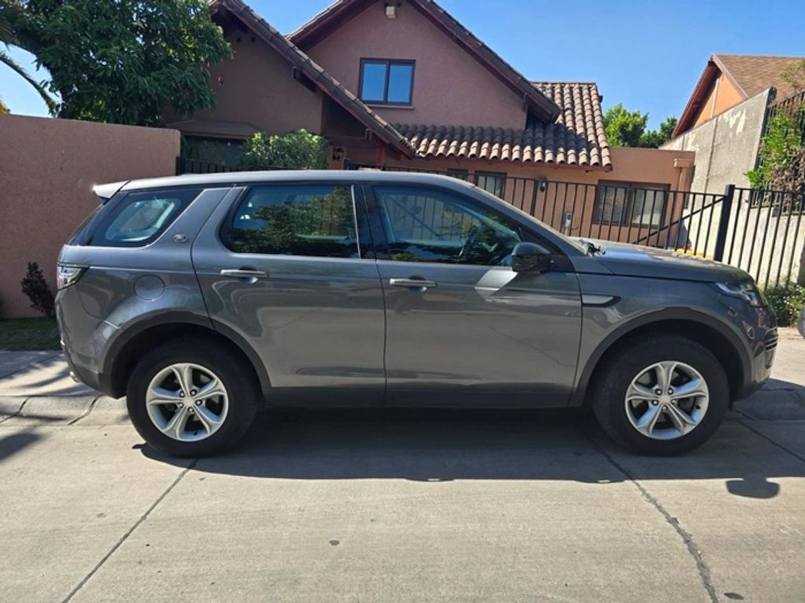 Land Rover DISCOVERY 2016 - Imagen 8 de 12