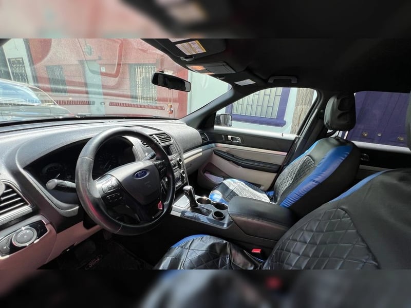 Ford EXPLORER 2019 - Imagen 11 de 14
