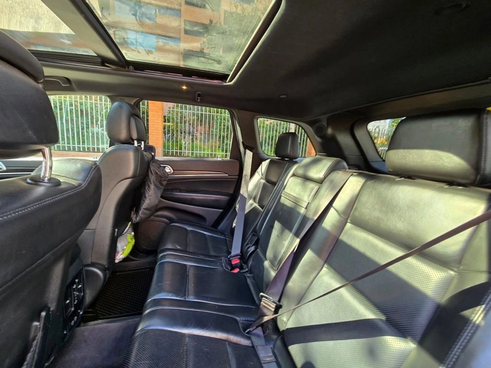 Jeep GRAND CHEROKEE 2019 - Imagen 12 de 17