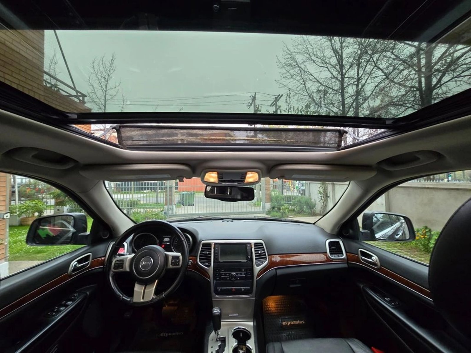 Jeep GRAND CHEROKEE 2013 - Imagen 17 de 20