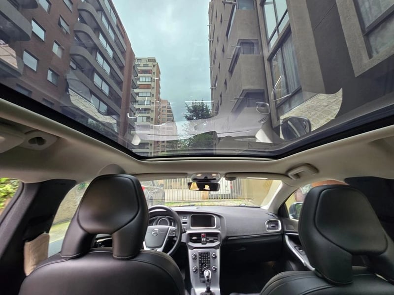 Volvo V40 2019 - Imagen 18 de 20
