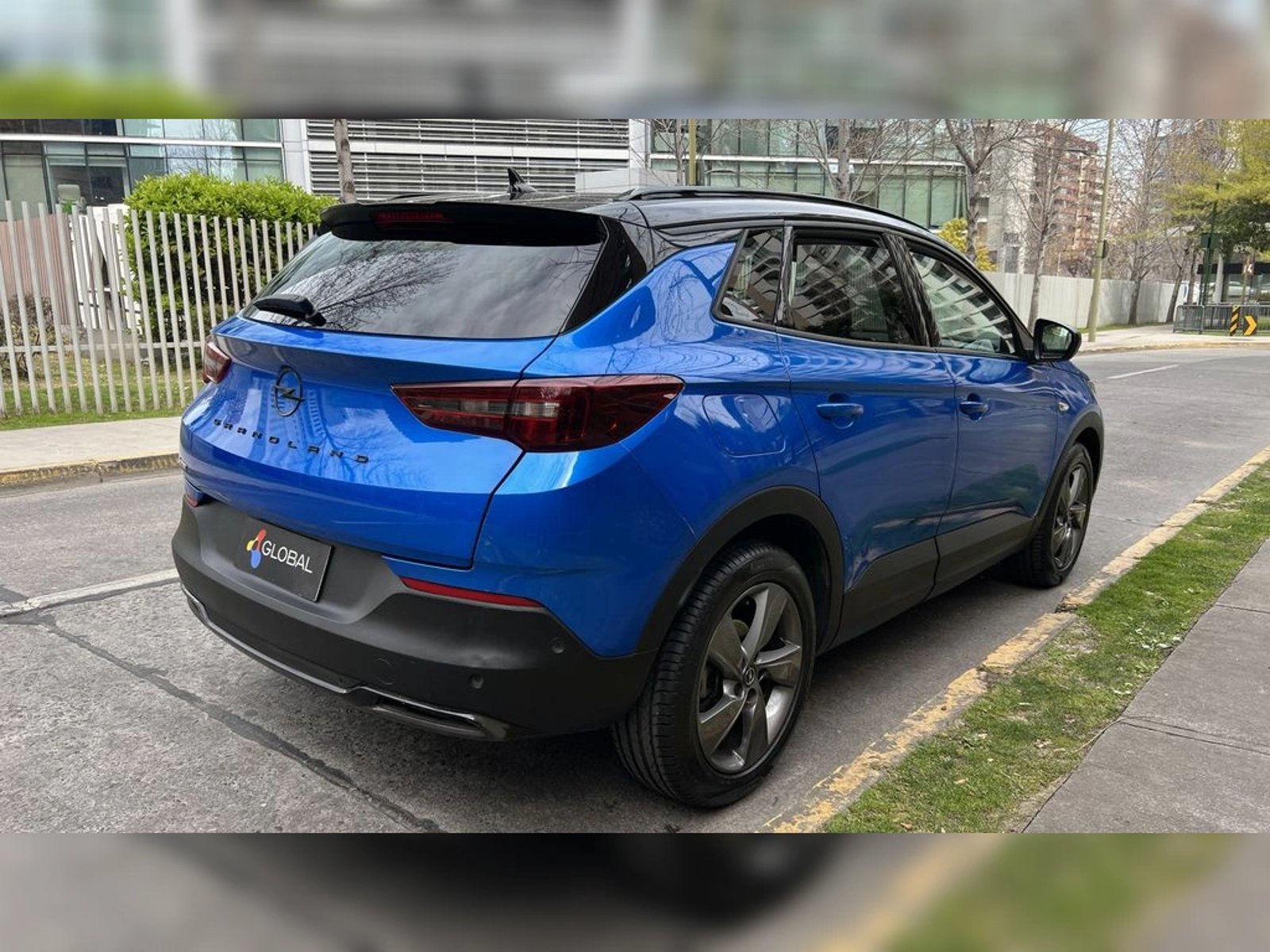Opel GRANDLAND 2023 - Imagen 5 de 16