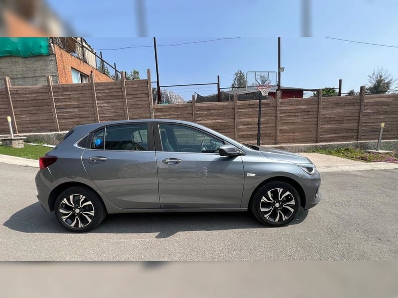 Chevrolet ONIX 2022 - Imagen 4 de 14