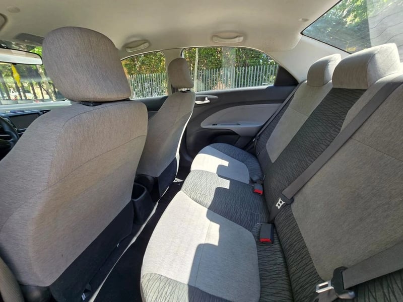 Kia SOLUTO 2023 - Imagen 11 de 15