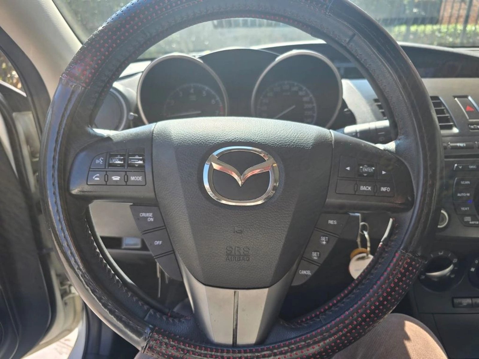 Mazda 3 SPORT 2014 - Imagen 16 de 17